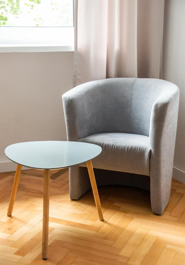Plac Zbawiciela 3-Bedroom Apartment Varsó Kültér fotó