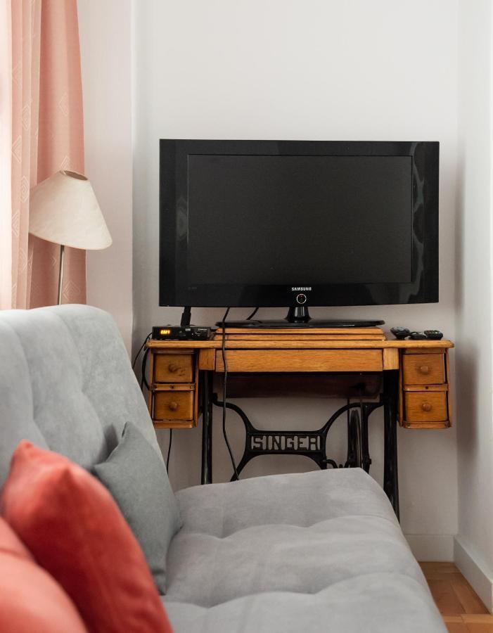 Plac Zbawiciela 3-Bedroom Apartment Varsó Kültér fotó