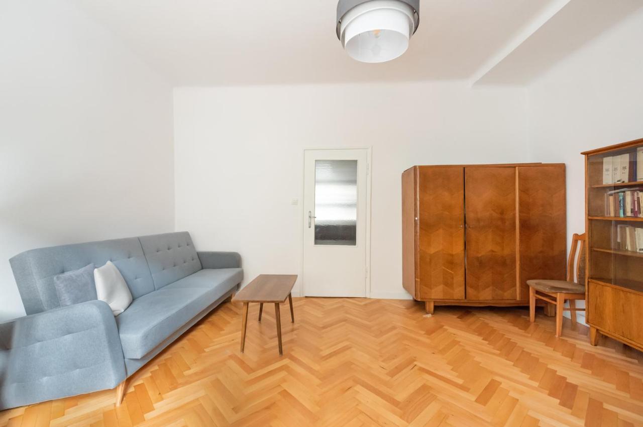 Plac Zbawiciela 3-Bedroom Apartment Varsó Kültér fotó